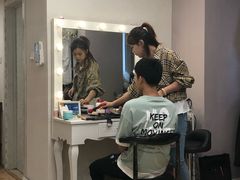 -花儿照相馆·最美证件照(红旗街万达店)