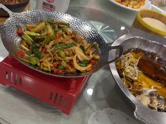 -鑫巴蜀小镇 · 水煮鱼专研店(玉桥店)