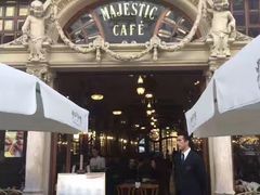 -Majestic Café