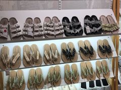 -hotwind热风(民盈山国贸店)