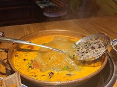 酸辣锅底-洱火云南酸菜牛肉火锅(石景山当代商城店)
