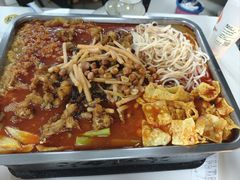 -在巷子里的烤肉店·螺蛳粉烤鱼·牛蛙(和美城店)