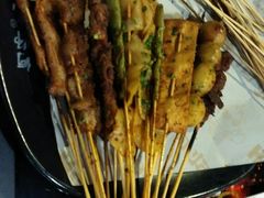-何师烧烤·香辣蟹·川菜·30年老品牌(太古里旗舰店)