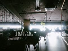 -UNI UNI(环亚凯瑟琳店)