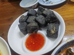 -芦茨金富饭庄·25年老字号·专做稻草鸡