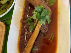 -小河公主秘制烤羊腿(小绿谷店)