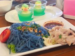 -蝶豆花蓝面条