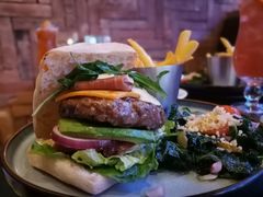 嘉年华牛肉汉堡-bluefrog蓝蛙(皇庭广场店)