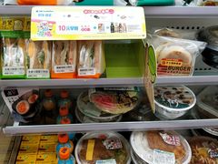 -全家便利店(杭州龙翔桥地铁站店)