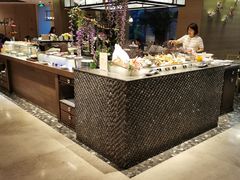 自助取餐区-金海湾自助餐厅(金陵饭店)