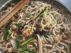 -正宗杨记普洱酸醋米线(总店)