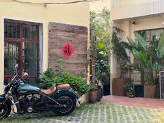 -荒岛书店(黄县路店)