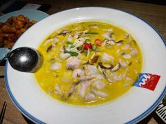 QQ酸汤鱼-蜜桃餐厅·江浙融合菜(荟聚购物中心店)