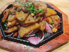 -寻钵记民菜馆·正宗常德钵子菜(滨湖路店)