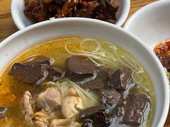 -文山荷鲜居(翠湖店)