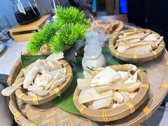 -菌彩云南野生菌火锅(呈贡七彩云南第壹城店)
