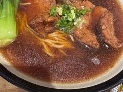 -玖鲜小笼(中山广场店)