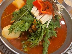 -喇喇排骨火锅·传统韩式脊骨汤(望京西园总店)