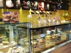 面包甜点陈列柜-麦当劳(新王府井店)