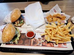 -The Habit Burger Grill 哈比特汉堡(复兴soho店)