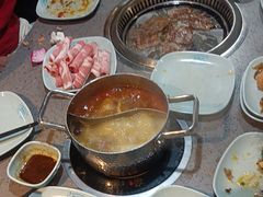 -金滏山烤肉·海鲜·火锅自助餐厅(襄阳万达店)