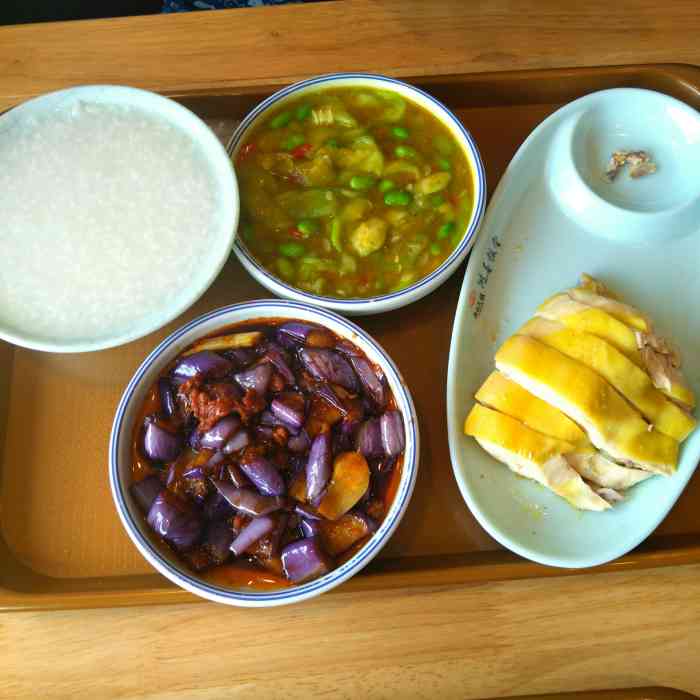 鸿喜饭堂(东站店)-"临安东站坐车回市区,看看临近中午饭店,刚.