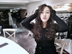 -QZHAIR SALON