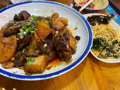 -鱼窝棚柴火铁锅炖(富山屯店)