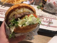 -The Habit Burger Grill 哈比特汉堡(复兴soho店)