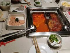 -海底捞火锅鲜切牛肉主题店(长寿路店)