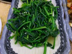 -维吾尔餐厅(宜山路店)