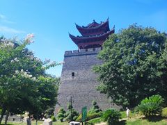 -巴陵广场