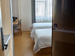 -锦江之星(广州海珠江泰路地铁站店)