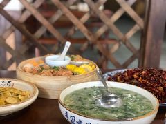 -黄桷树曹家私房菜(江与城店)