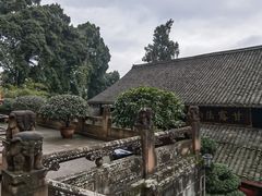 -峨眉山报国寺