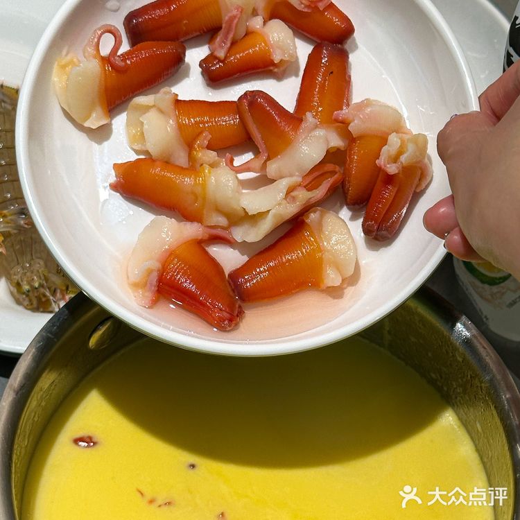 仿佛来到水族馆用餐🐠上百款海鲜火锅