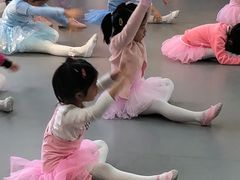 -雅米拉艺术中心(少儿舞蹈培训)