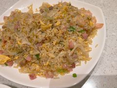 扬州炒饭-香港新发烧腊茶餐厅(书城店)