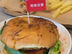-必胜客(威高广场店)