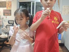 -好利来(高新枫叶广场店)