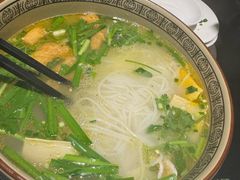 蒙自过桥米线-南蛮子Southern Barbarian(进贤路店)