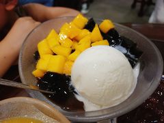 仙草芋圆伴雪糕-仁信老铺甜品(北京路店)
