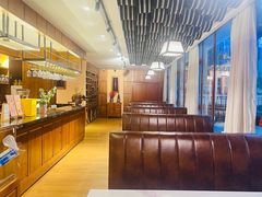 -黑青稞庄园·新式藏餐·牦牛肉汤锅(新都桥店)