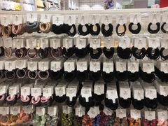 -名创优品(广东省广州琶洲保利广场店)