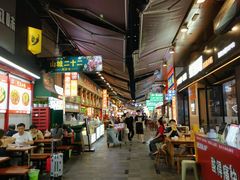 -八一好吃街·高品美食广场