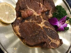 -臻牛烤肉