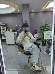 点击看大图 -藤野造型烫染·漂发