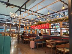 大堂-李先生牛肉面大王(成都东站西广场店)