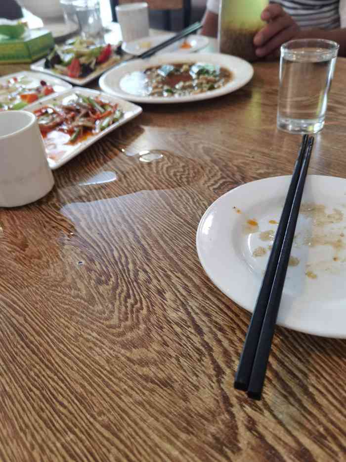 杨府宴(城北路店)-"第一次来河南郑州,没喝上胡辣汤旁边到是有.