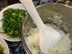 -临江餐馆二楼美食部落
